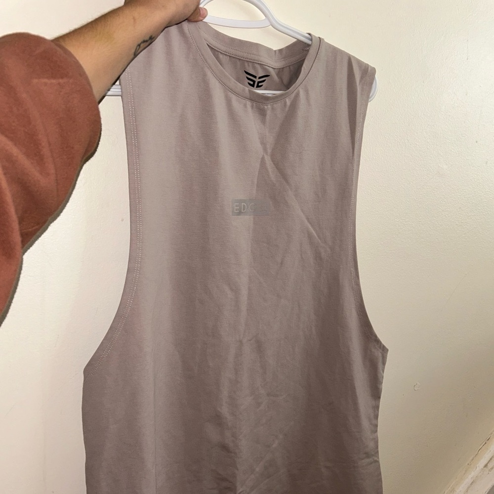 Men’s edge active wear tank size M